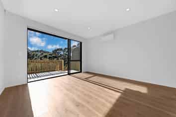 15B Rockpool Road, Orewa
