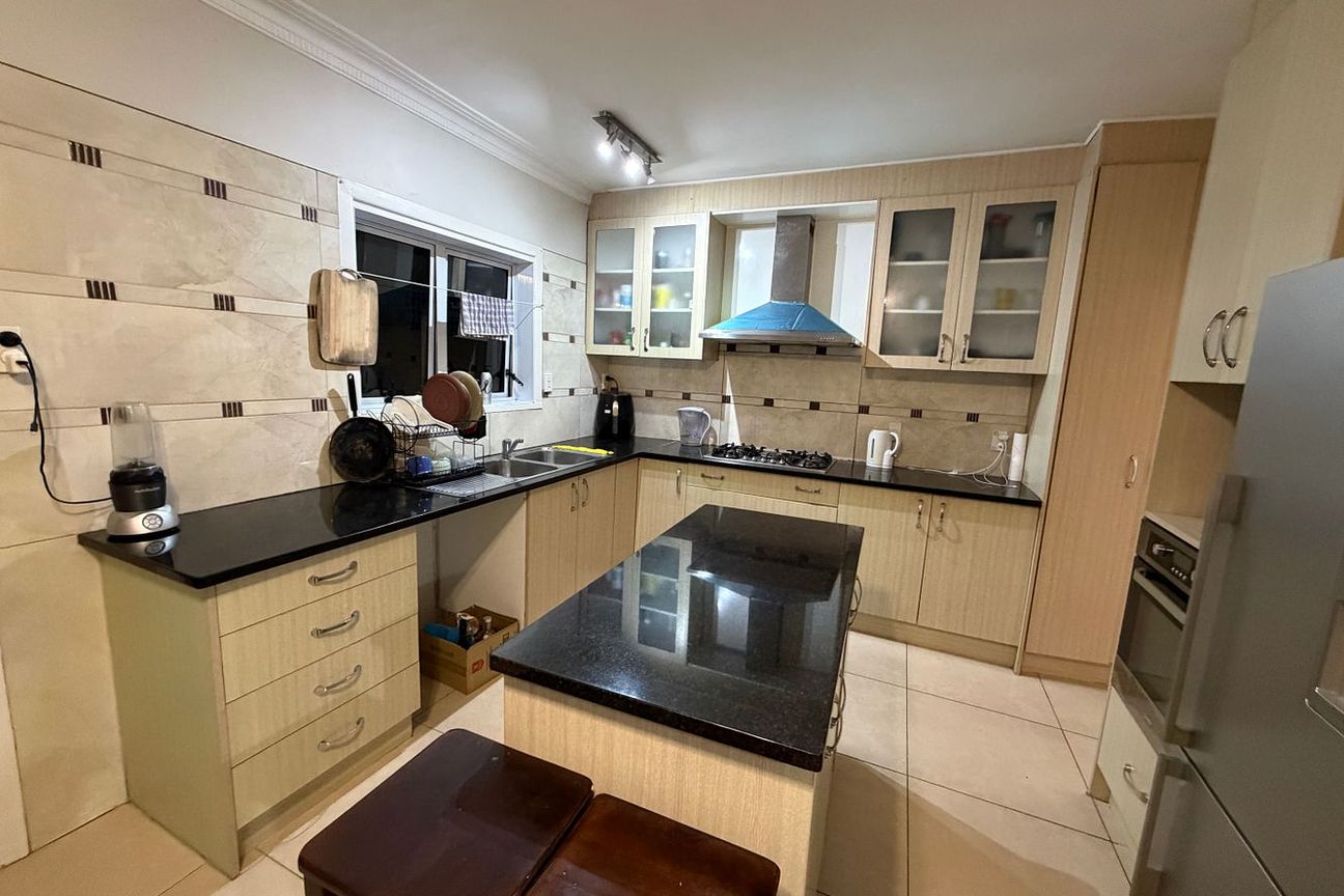 Spacious Family Home in Manurewa - Fler