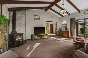 8A Clarence Cox Crescent, Pirimai