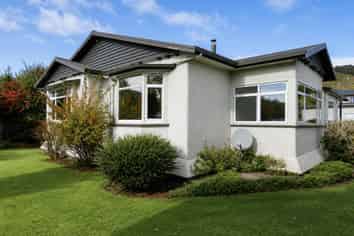 15 Sinnamon Street, Reefton