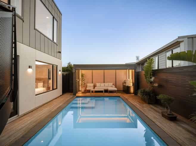 2 Glen Atkinson Street, St Heliers