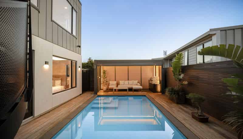 2 Glen Atkinson Street, St Heliers
