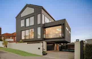 2A Glen Atkinson Street, St Heliers