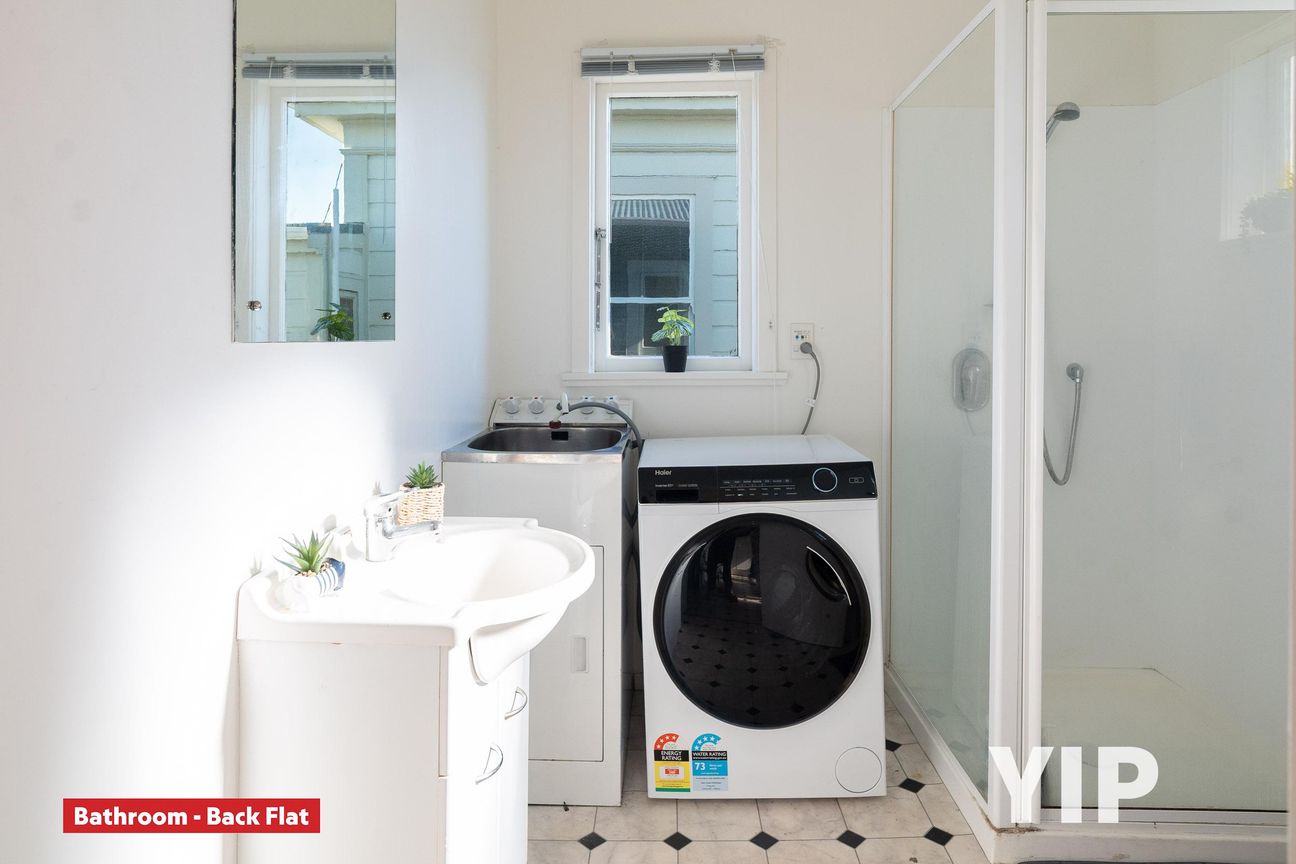 Central Home & Income? YIP! - Mehr