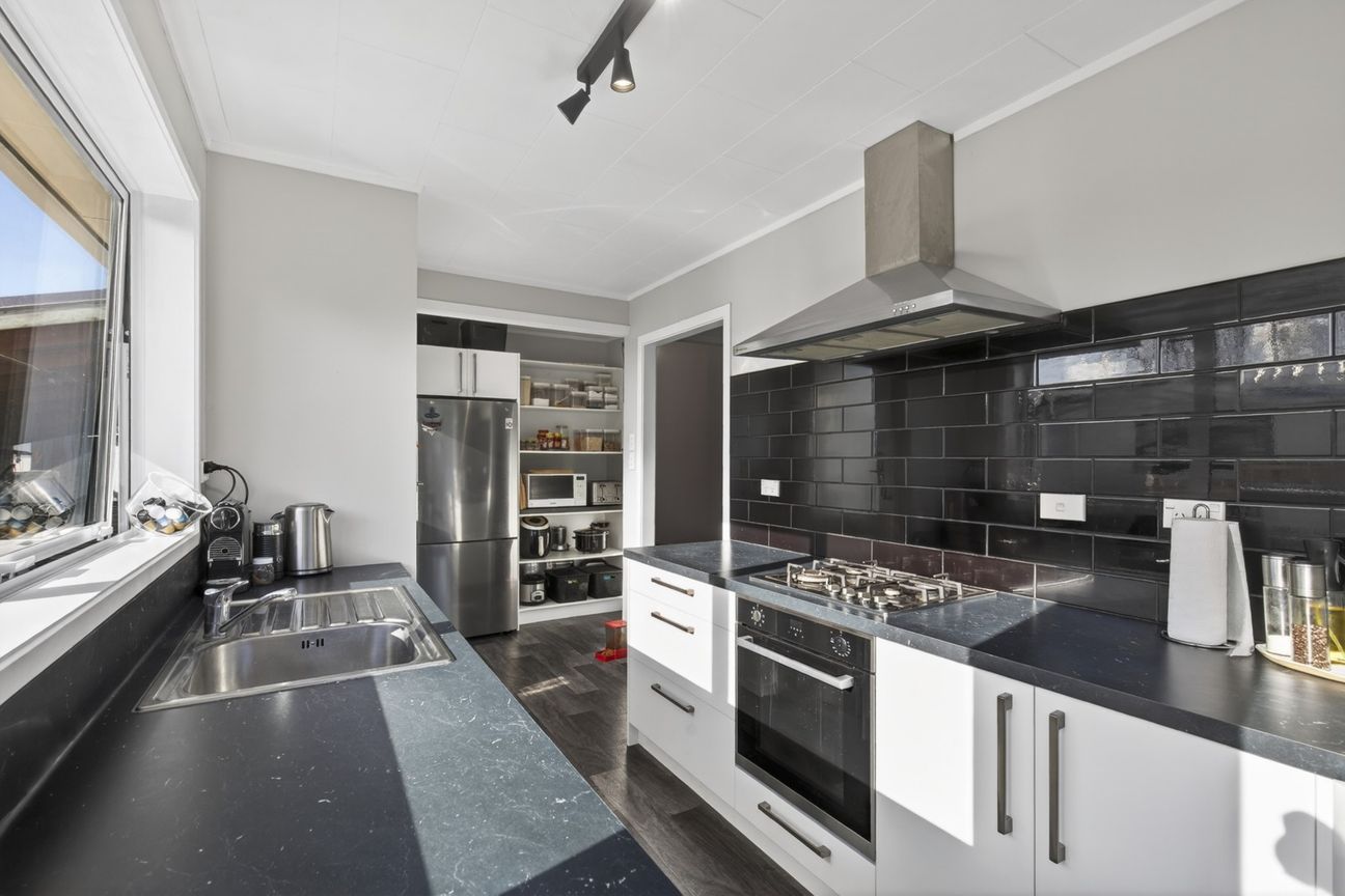 Family Living, with Room for the Toys! - Aanzicht 4