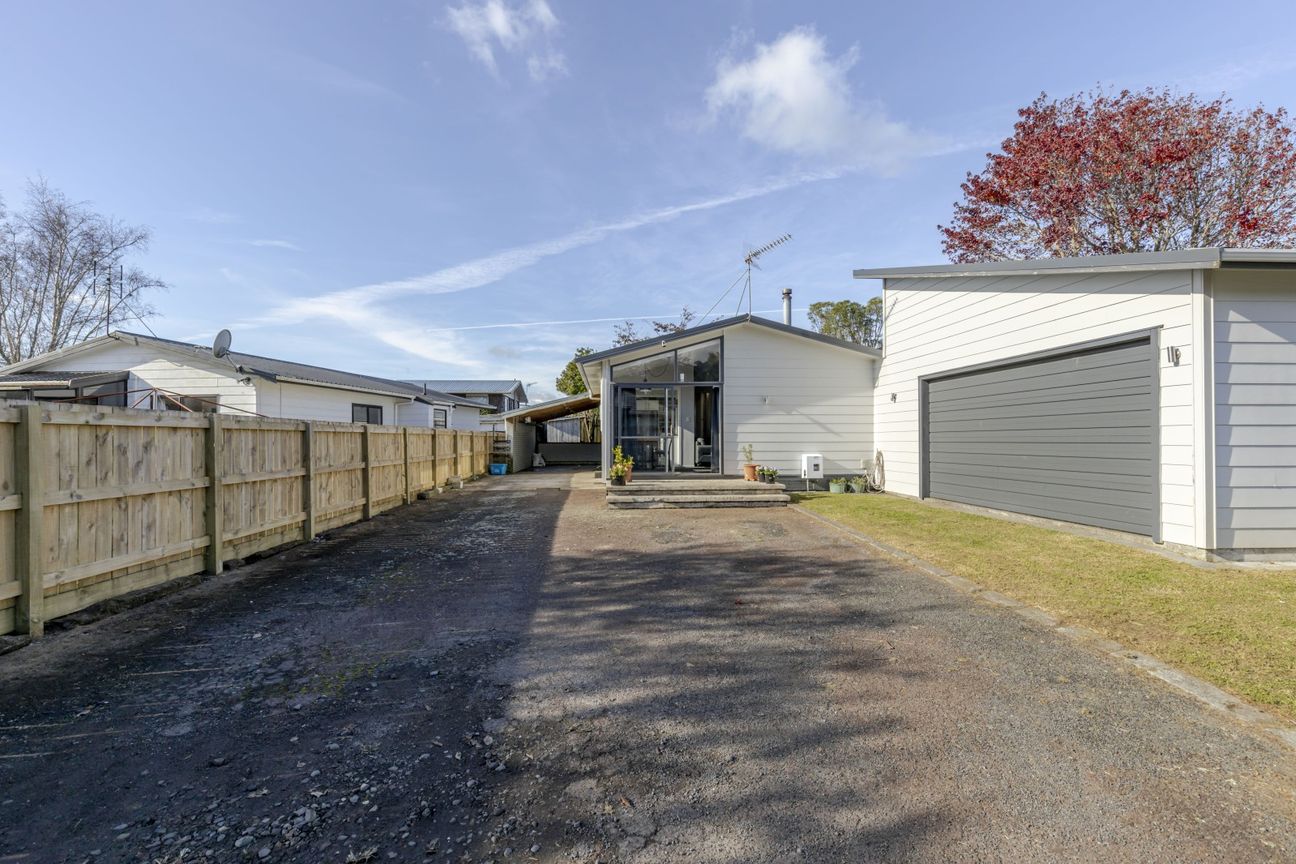 Family Living, with Room for the Toys! - Aanzicht 5
