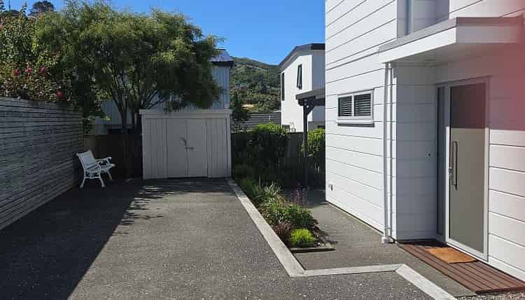 7B Chamberlain Road, Karori