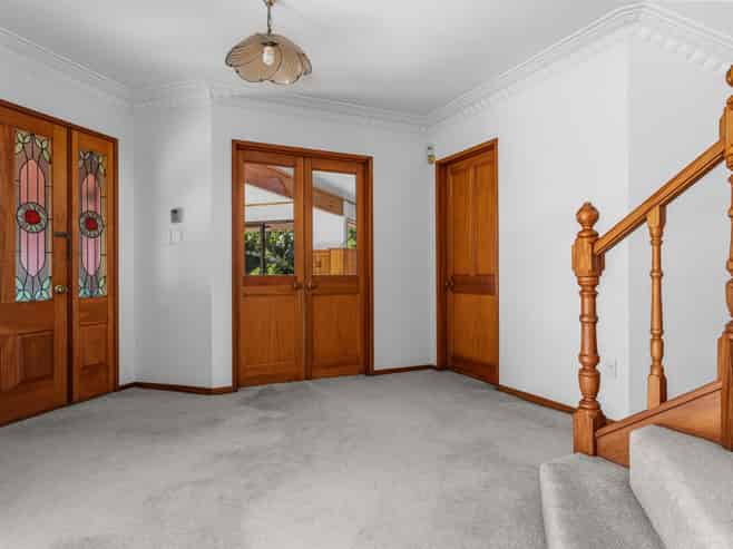 9 Moore Road, Thornton