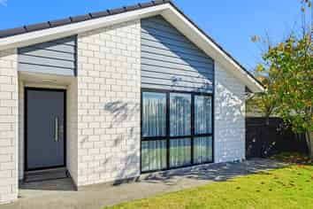 25 Springvale Road, Springvale