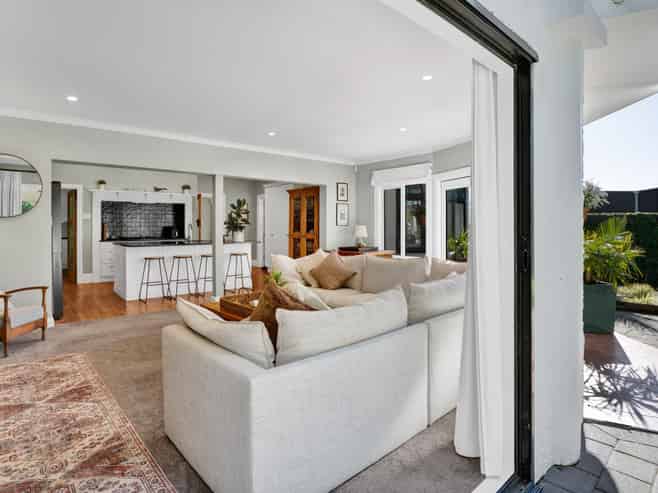 18 Ridge Lane, New Plymouth