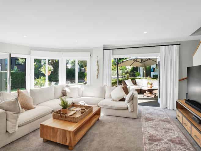18 Ridge Lane, New Plymouth