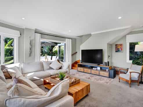 18 Ridge Lane, New Plymouth
