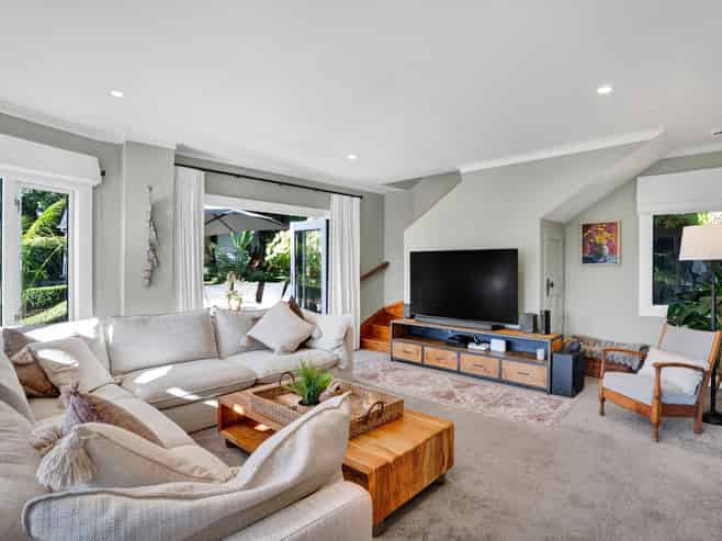 18 Ridge Lane, New Plymouth