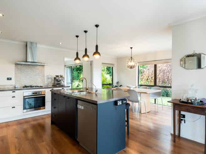 16 Rakau Views, Orewa