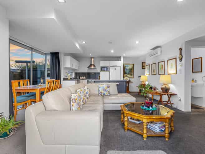 1 Lyndon Street, Riccarton
