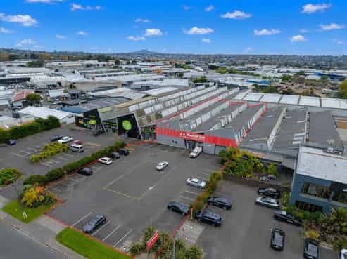 Massive Exposure on Morrin Road - 1,471sqm