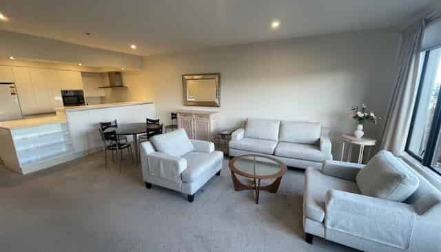4c/36 James Cook Crescent, Newmarket