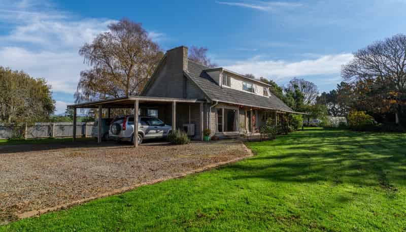 134 Cliffs Road, Claremont