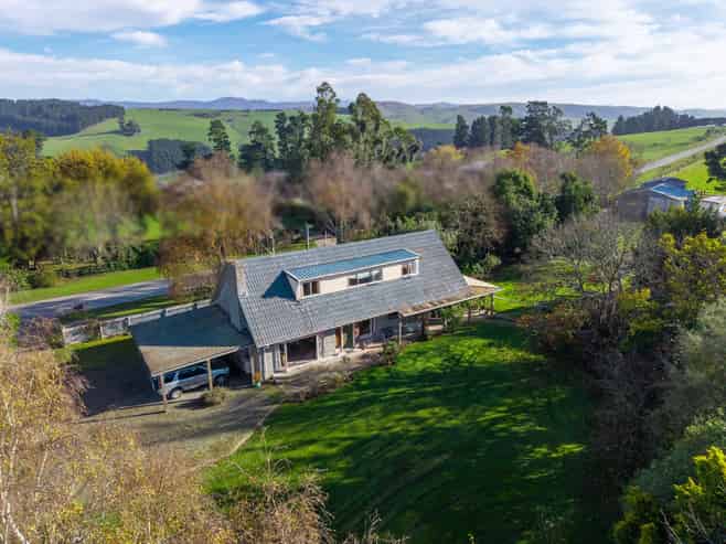 134 Cliffs Road, Claremont