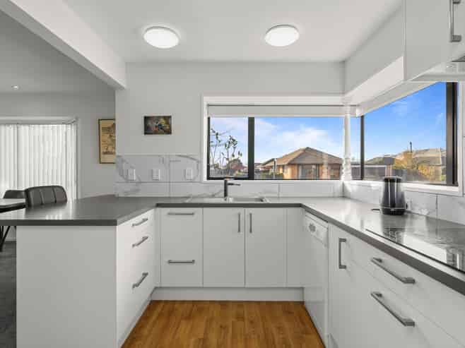 2 Cataluna Place, Hei Hei