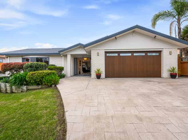 72 Marina View Drive, West Harbour