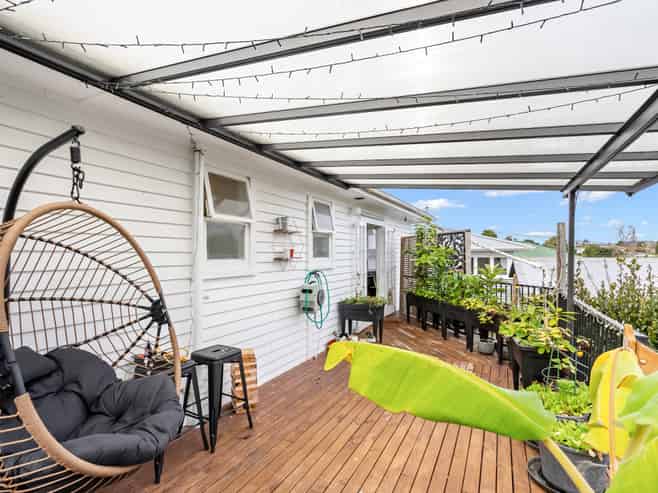 28 Charles Street, Kamo