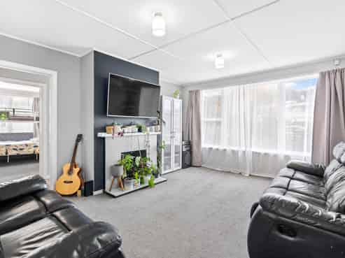 28 Charles Street, Kamo