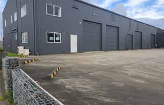 Versatile industrial property with upside