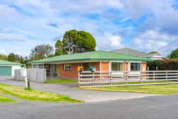 20 Argyle Street, Waipu