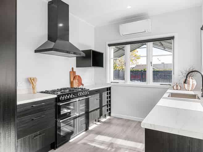 87 Pembroke Street, Hamilton Lake