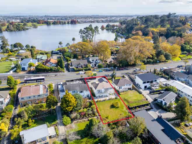 87 Pembroke Street, Hamilton Lake