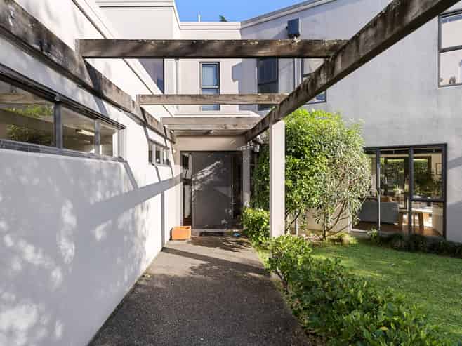 3 Widdison Place, Albany