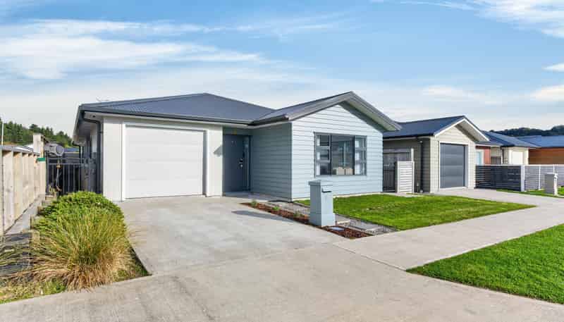 14 Brian Hughes Road, Wainuiomata