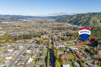  13 Monty Johnson Way, Brown Owl