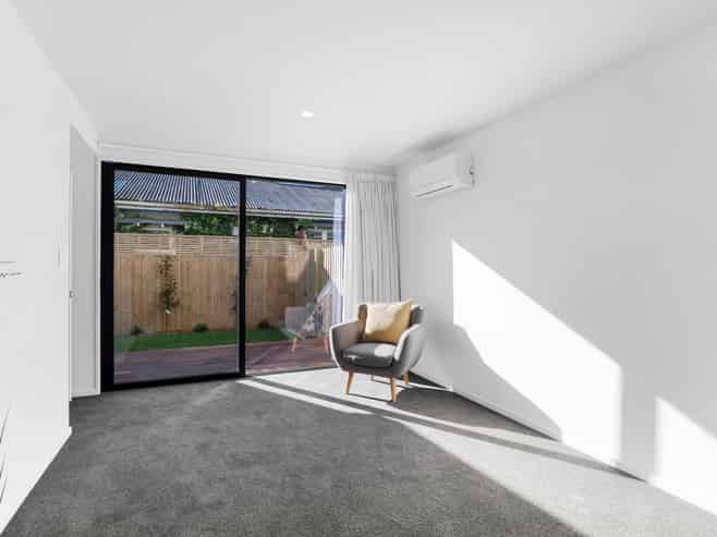 4/8 Antrim Street, Sydenham