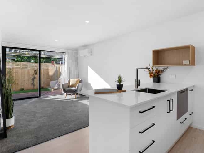 4/8 Antrim Street, Sydenham
