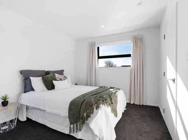 2/8 Antrim Street, Sydenham