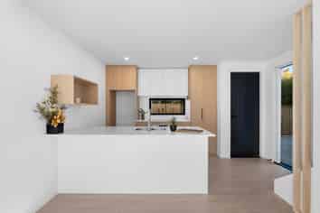 2/8 Antrim Street, Sydenham