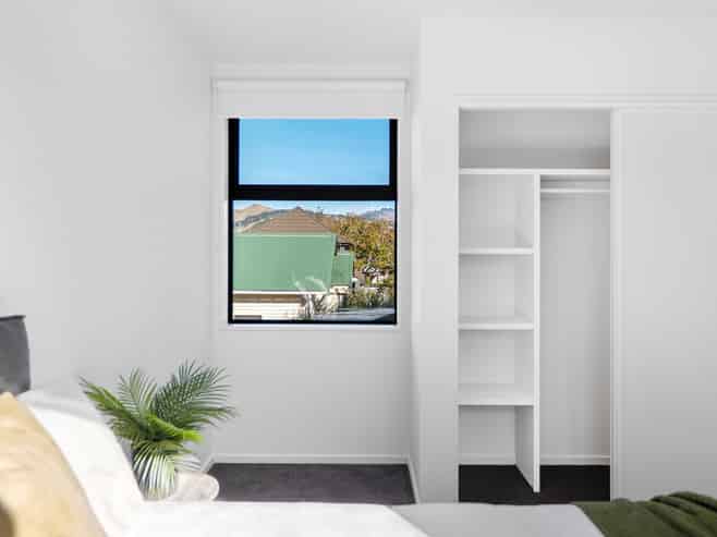 2/8 Antrim Street, Sydenham