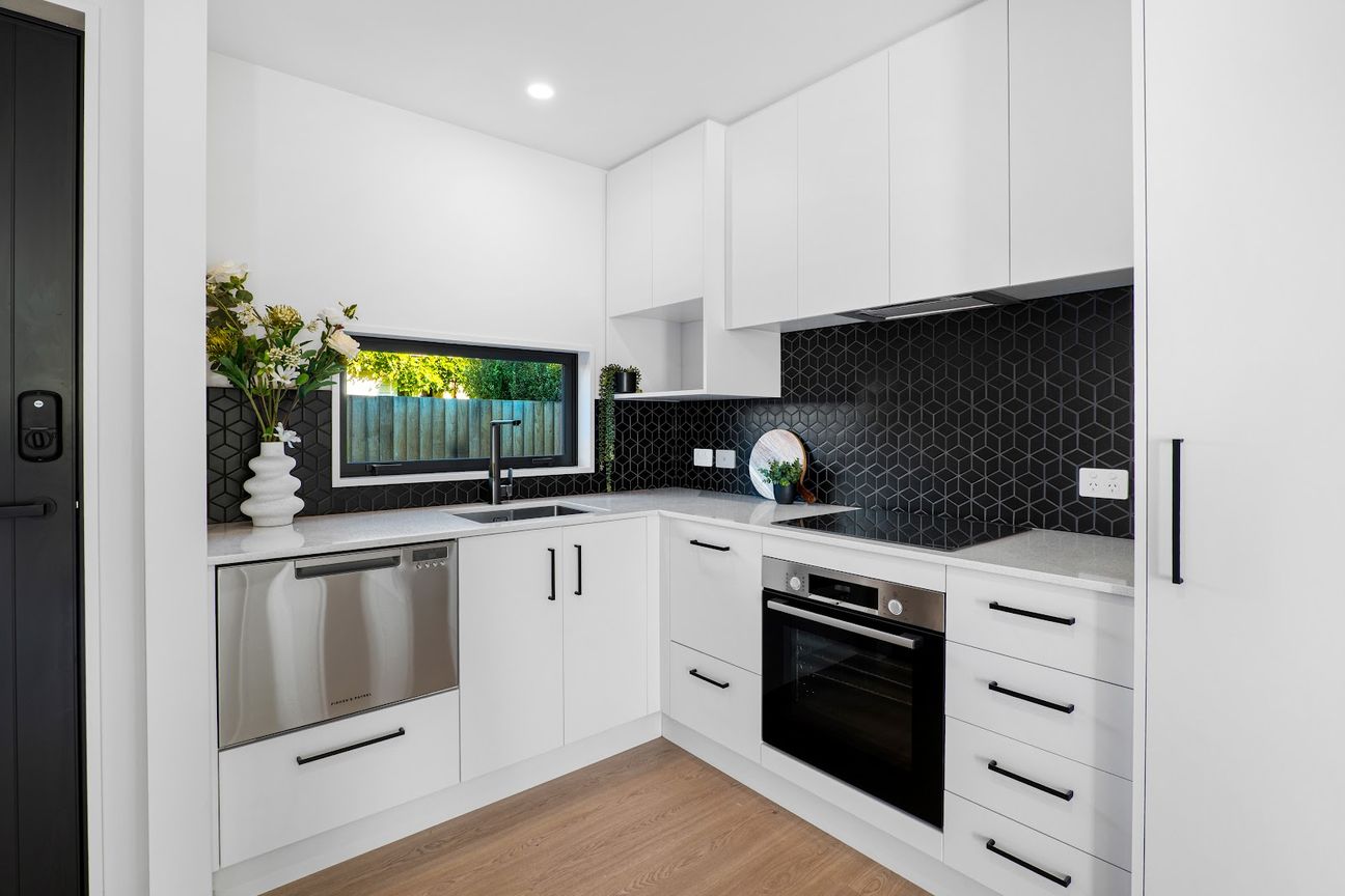 Brand New Townhouse Near CBD with Carpark - Aanzicht 3