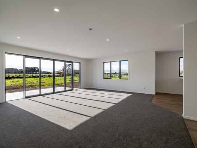 21 Latha Grove, Woodville