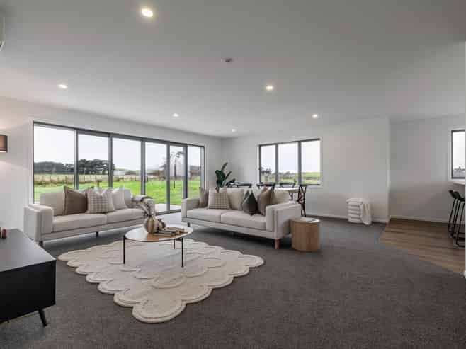 21 Latha Grove, Woodville