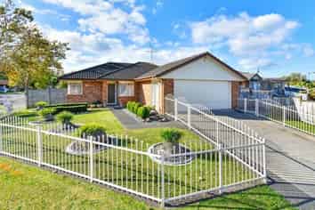 79 Riverton Drive, Randwick Park