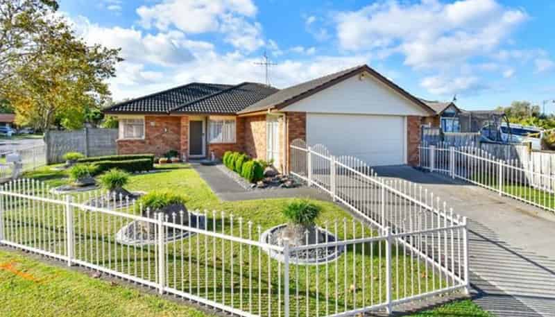 79 Riverton Drive, Randwick Park