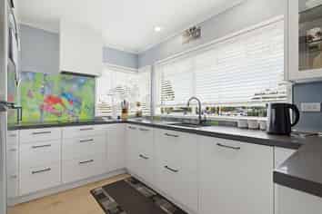 79 Riverton Drive, Randwick Park