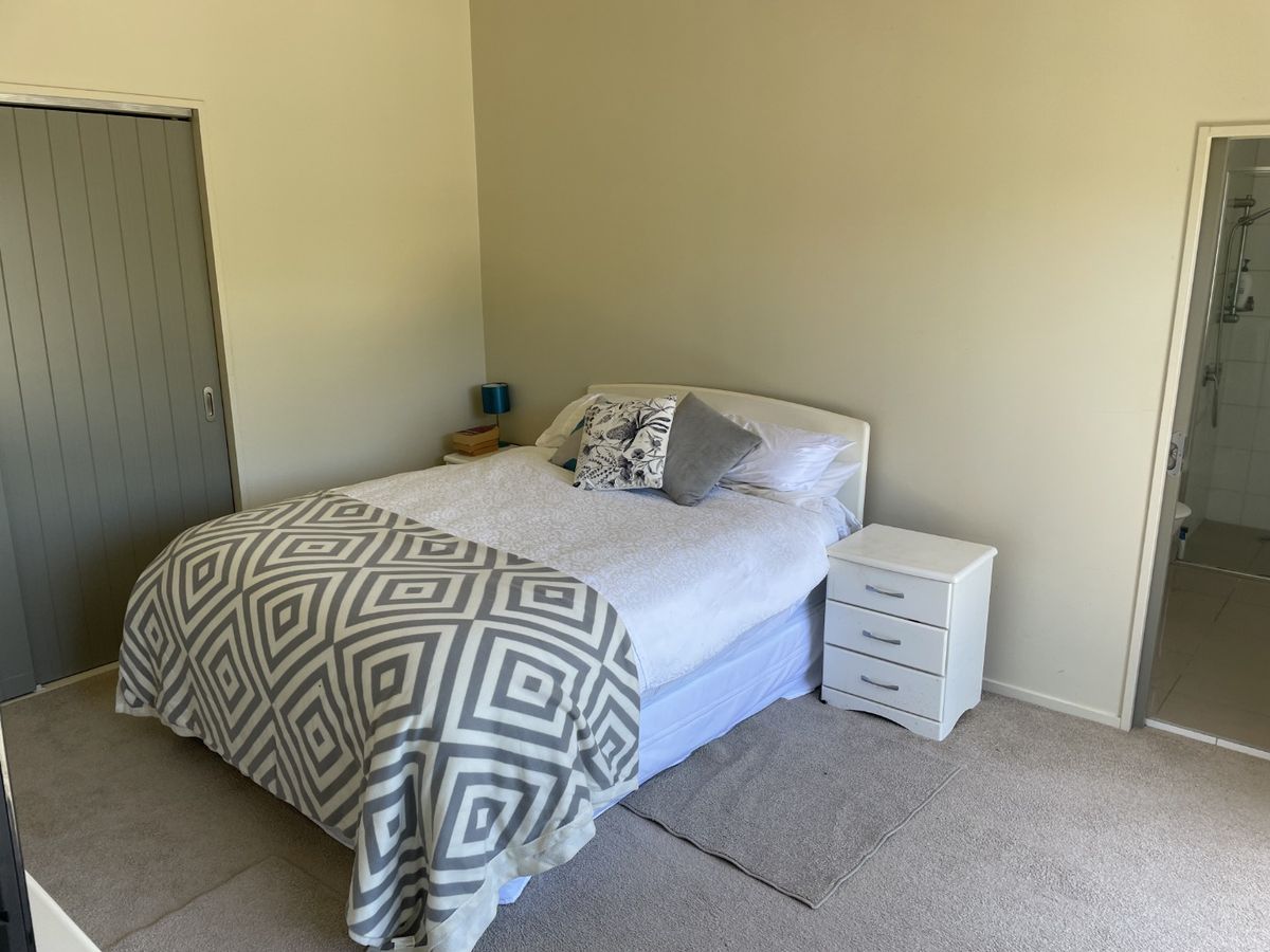 Raumati Beach - 2 Bedrooms - Vaade 5