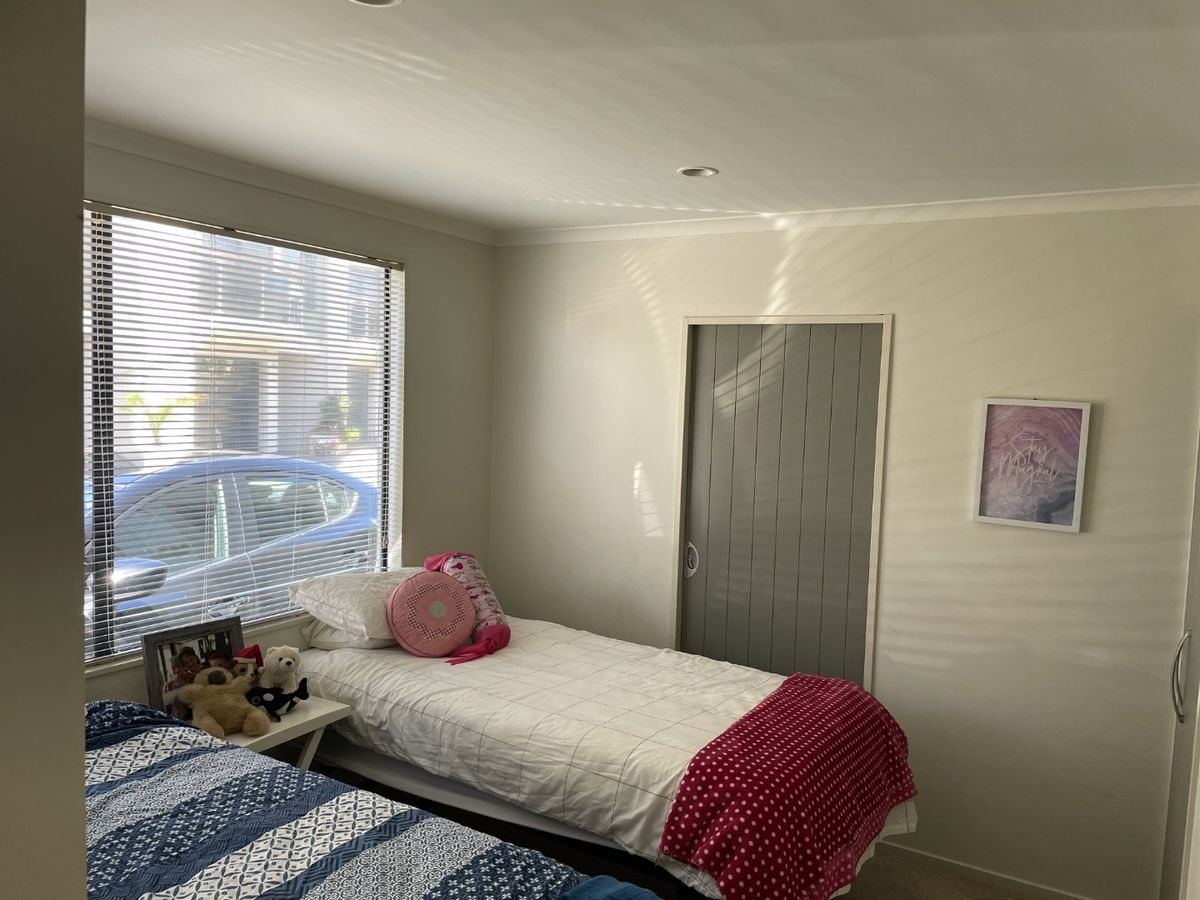 Raumati Beach - 2 Bedrooms - Vaade 6