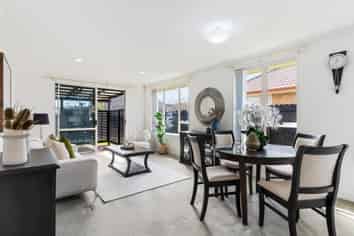 11 Fernbrook Close, Burswood
