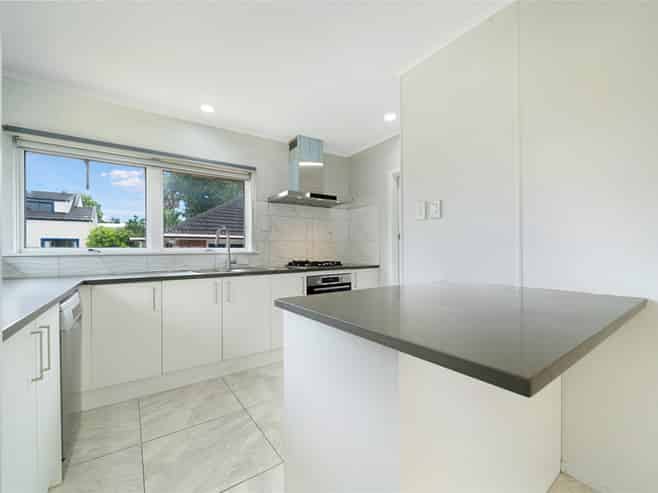41 Royal Road, Massey