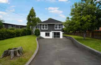 41 Royal Road, Massey